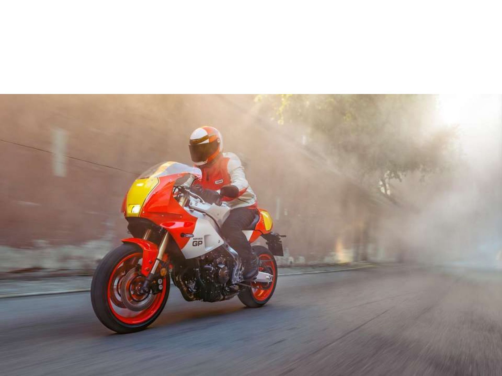 Мотоцикл YAMAHA XSR 900 GP (Legend Red) 2024